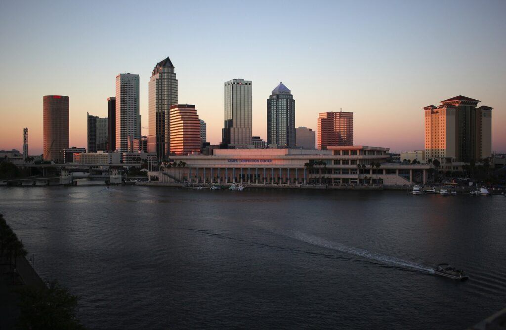 Tampa_Skyline_Sunset